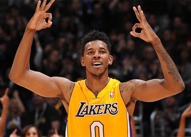 在推波助澜 在推波助澜