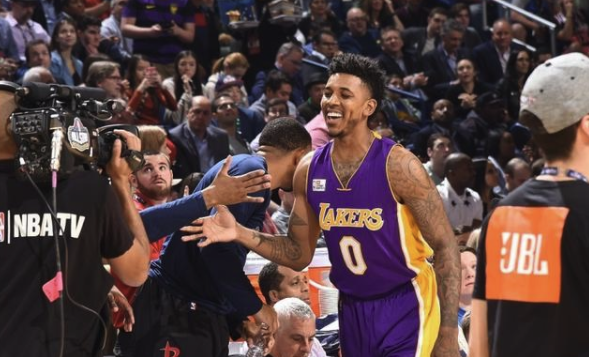 人比装备更 人比装备更